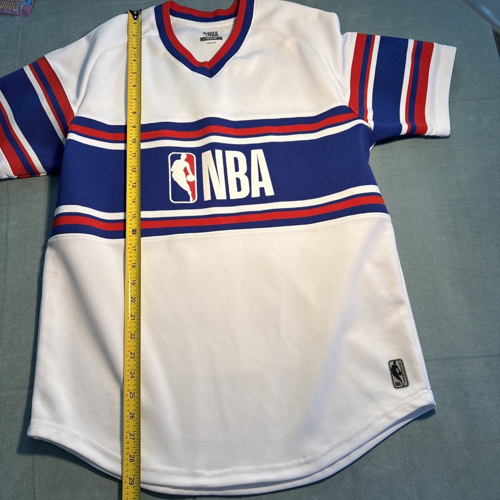 NBA Basketball Jersey Shirt Mens Medium White Blue Red Colorblock Logo V-Neck - Picture 6 of 10